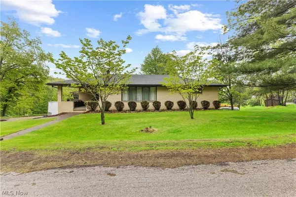 107 Laurel DR, Weirton, WV 26062
