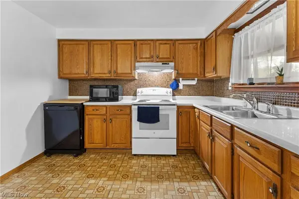 107 Laurel DR, Weirton, WV 26062