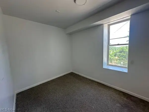3545 Pennsylvania AVE #2, Weirton, WV 26062