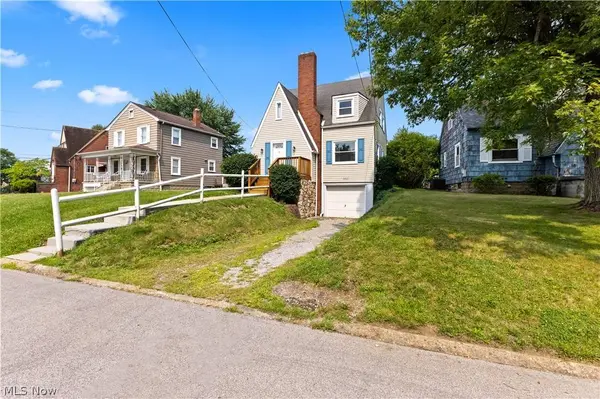 3821 Lindberg WAY, Weirton, WV 26062