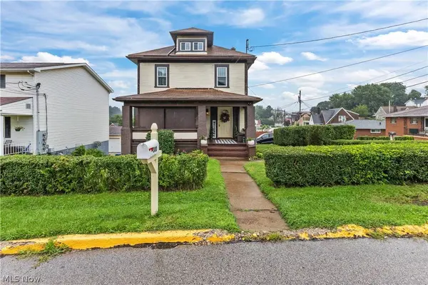 300 N 10th ST