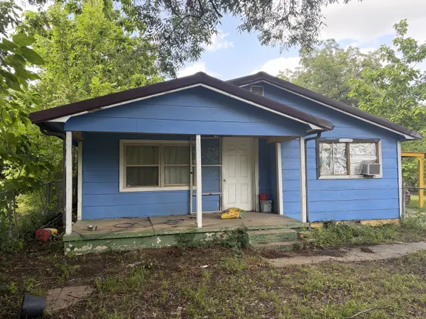 1320 W Louisiana St, Durant, OK 74701-6136