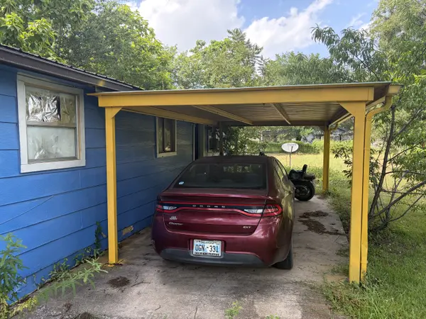 1320 W Louisiana St, Durant, OK 74701-6136