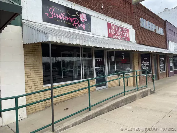 210 W Evergreen ST, Durant, OK 74701