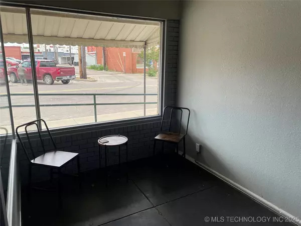 210 W Evergreen ST, Durant, OK 74701