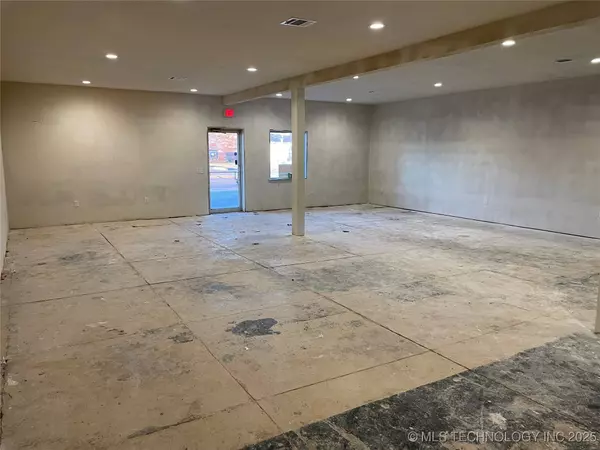 201 E Main ST #Suite A, Durant, OK 74701