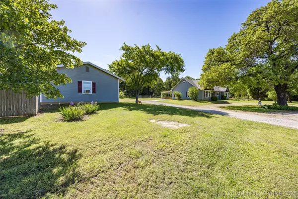 3127 Pleasant Hill RD, Caddo, OK 74729