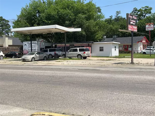 1002 W Main ST, Durant, OK 74701