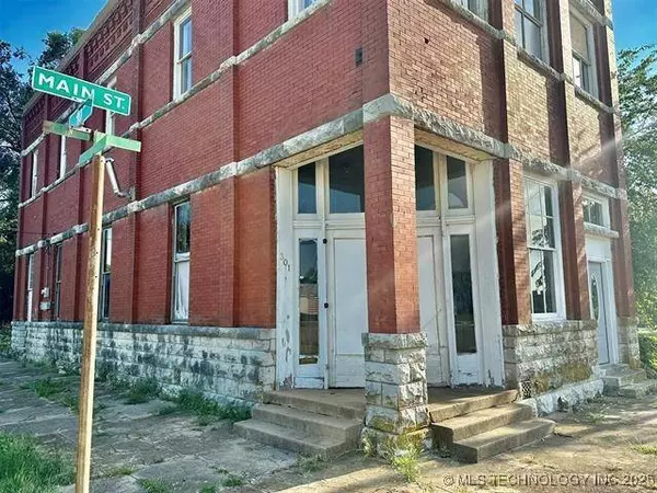 301 W Main ST, Roff, OK 74865