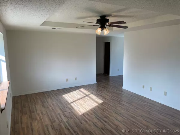 116 E 5th ST, Coleman, OK 73432