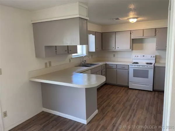 116 E 5th ST, Coleman, OK 73432