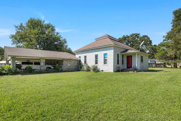 506 E Neil Armstrong, Tishomingo, OK 73460