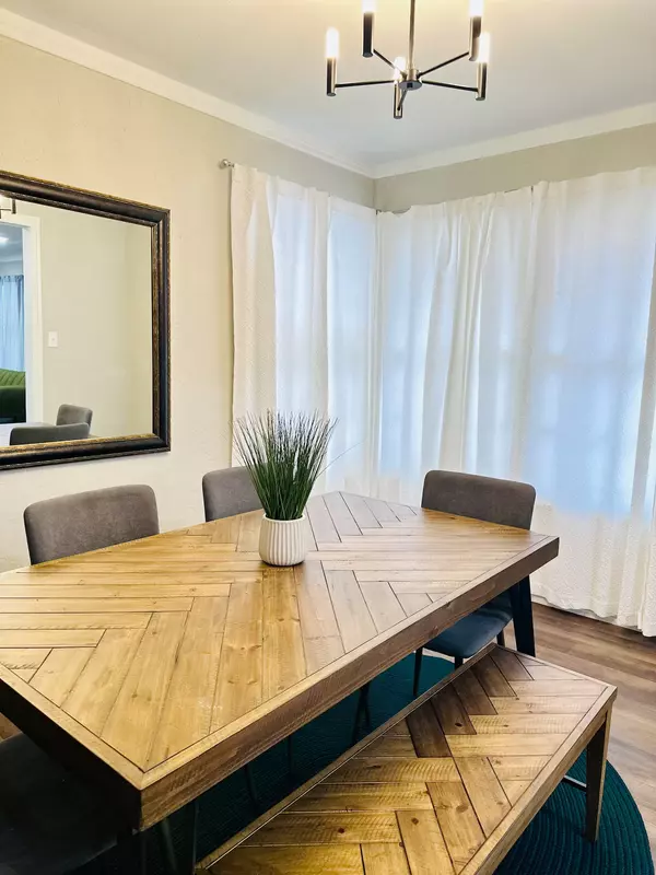 701 W Locust St, Durant, OK 74701-3946