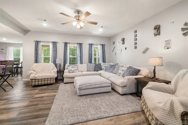 303 Rawlings RD, Durant, OK 74701