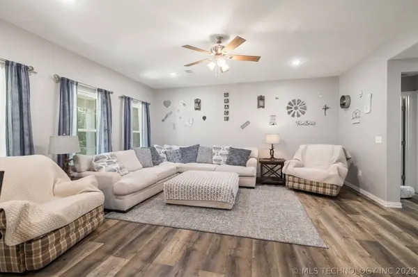 303 Rawlings RD, Durant, OK 74701