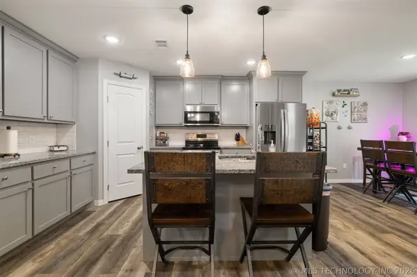 303 Rawlings RD, Durant, OK 74701