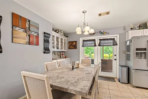 5634 Stonecreek DR, Durant, OK 74701