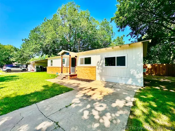 411 S 15th, Durant, OK 74701