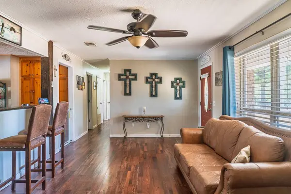 122 Hummingbird CIR, Colbert, OK 74733