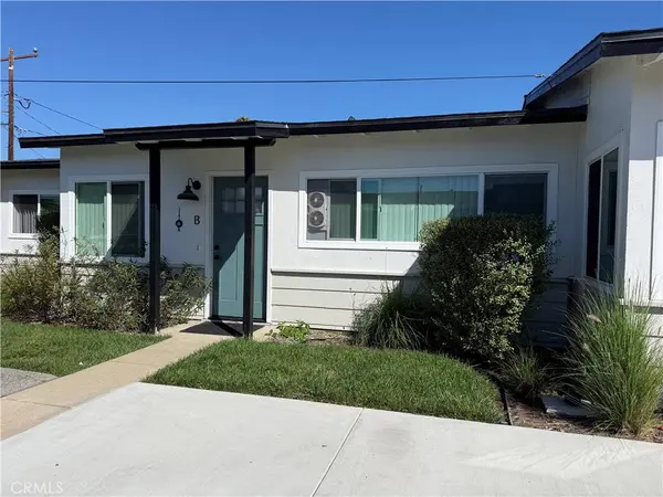 241 Costa Mesa St, Unit B, Costa Mesa, CA 92627