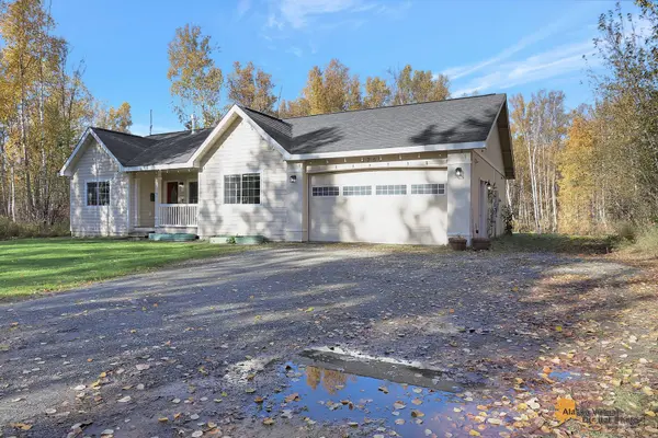 5755 E Fireweed Dr, Wasilla, AK 99654-4273