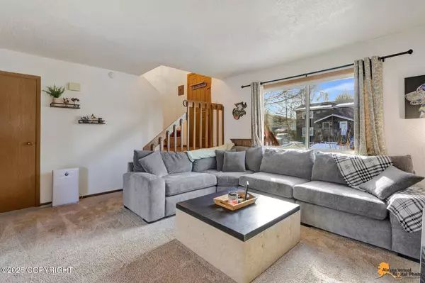 3033 Doil DR, Anchorage, AK 99507