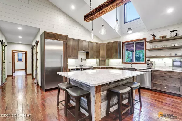 7841 W Sun Ridge CIR, Wasilla, AK 99623