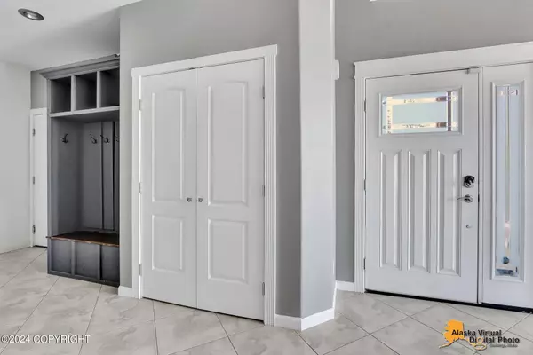 7641 W Overview CIR, Wasilla, AK 99654