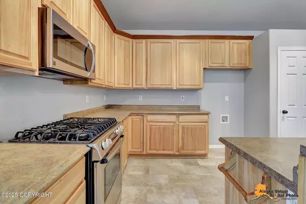 6201 S Settlers Bay DR, Wasilla, AK 99623