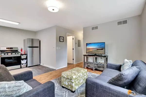 5760 W Raspberry LOOP, Wasilla, AK 99623