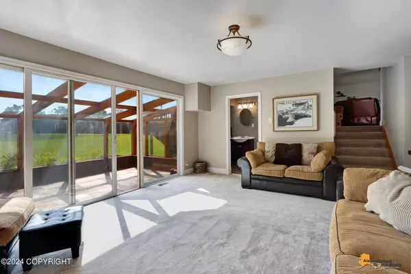 6221 S Roosevelt DR, Wasilla, AK 99623