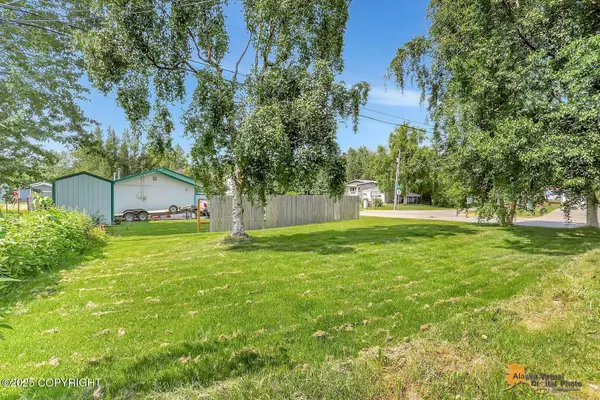 566 N Alaska ST, Palmer, AK 99645