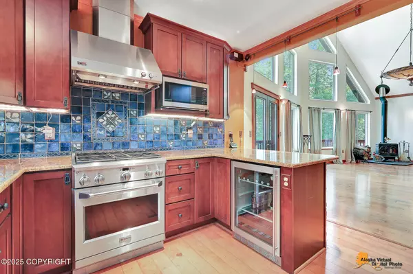 7408 N Grouse LOOP, Wasilla, AK 99654