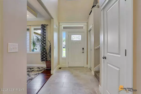 7943 E Wolf Creek RD, Wasilla, AK 99654