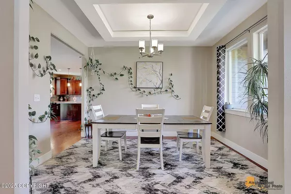 7943 E Wolf Creek RD, Wasilla, AK 99654