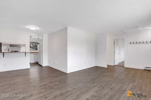 689 E Eklutna ST, Palmer, AK 99645