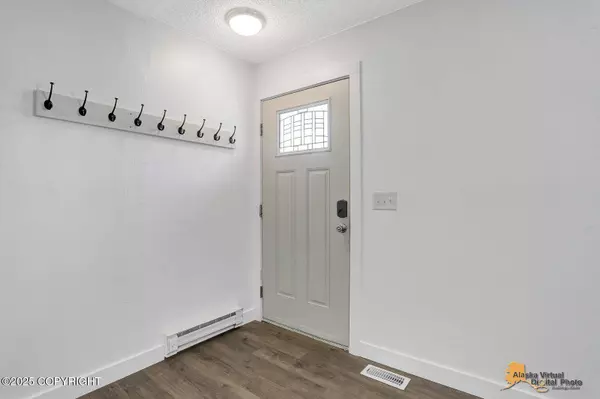 689 E Eklutna ST, Palmer, AK 99645