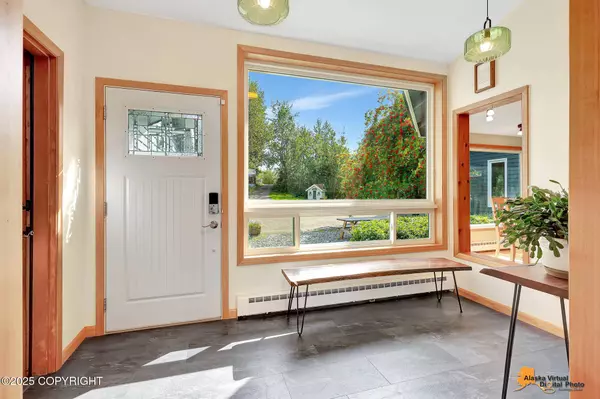 7245 Waldron Cove CT, Palmer, AK 99645