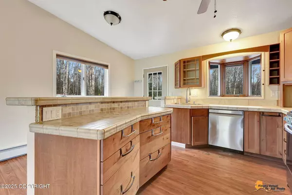 3431 S Phenix AVE, Wasilla, AK 99623