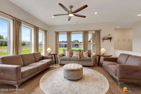 11879 E Apple CIR, Palmer, AK 99645