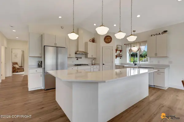 11879 E Apple CIR, Palmer, AK 99645