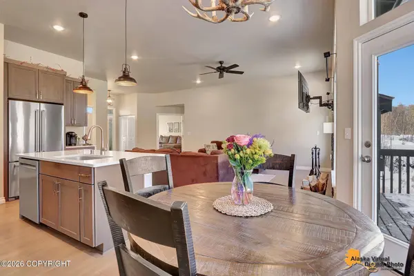 6047 E Sun Crest DR, Wasilla, AK 99654