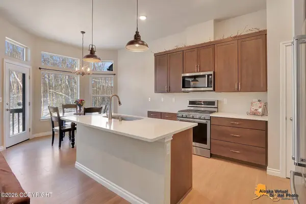 6047 E Sun Crest DR, Wasilla, AK 99654