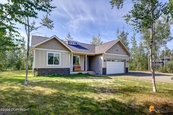 3066 S Lions CIR, Big Lake, AK 99652