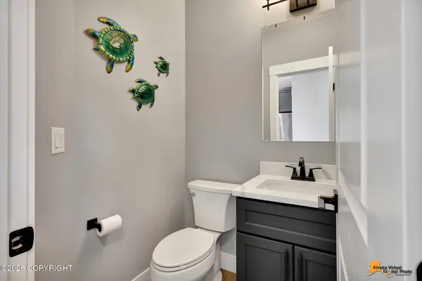 2231 S Crown View CIR, Wasilla, AK 99654