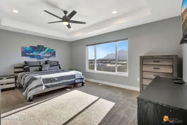 2231 S Crown View CIR, Wasilla, AK 99654