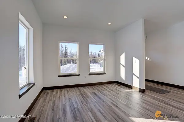 12455 E Soapstone RD, Palmer, AK 99645