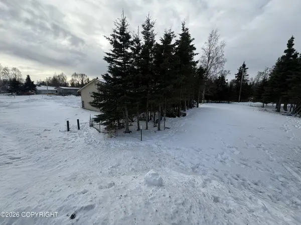 1227 Lilac LN, Kenai, AK 99611