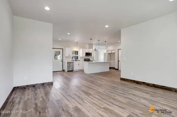 12455 E Soapstone RD, Palmer, AK 99645