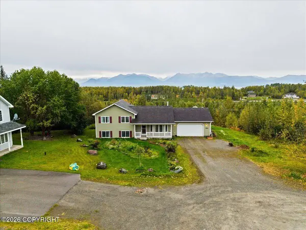 7824 W Mustafa CIR, Wasilla, AK 99623